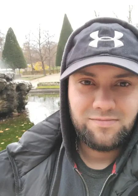 Я Vova, 30, знакомлюсь на одну ночь в Кицмани