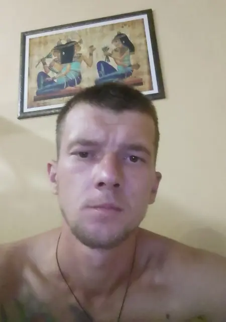 Я Евгений, 34 років з Kadiivka, шукаю знайомства без зобов'язань