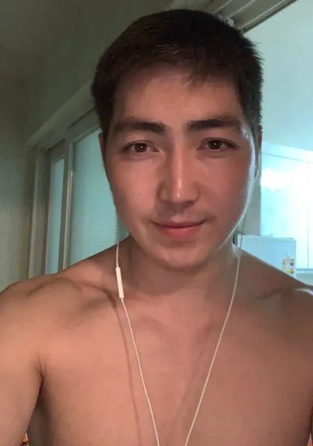 Ruslan из Атырау, мне 30, познакомлюсь для приятного времяпровождения