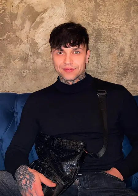 Я Эдвард, 29, из Покровского, ищу знакомства без обязательств