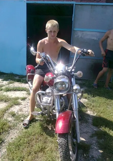 Yan з Ромни, мені 37 років, познайомлюсь на одну ніч