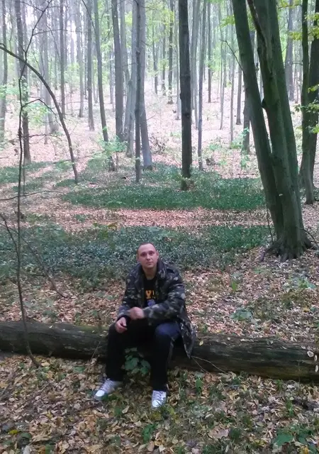 Денис из Черкасс, ищу на сайте знакомства без обязательств