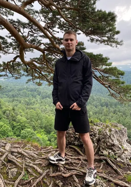 Я Максим, 20, из Винницы, ищу знакомства без обязательств