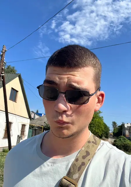 Юрчик из Харькова, ищу на сайте знакомства на одну ночь