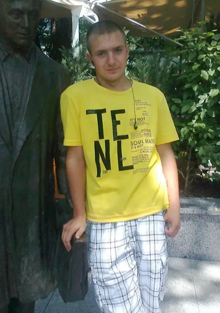 Я Иван, 32, из Луганска, ищу знакомство для общения