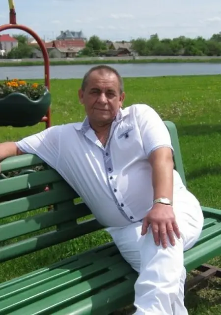 Alexei из Лиды, ищу на сайте знакомства на одну ночь