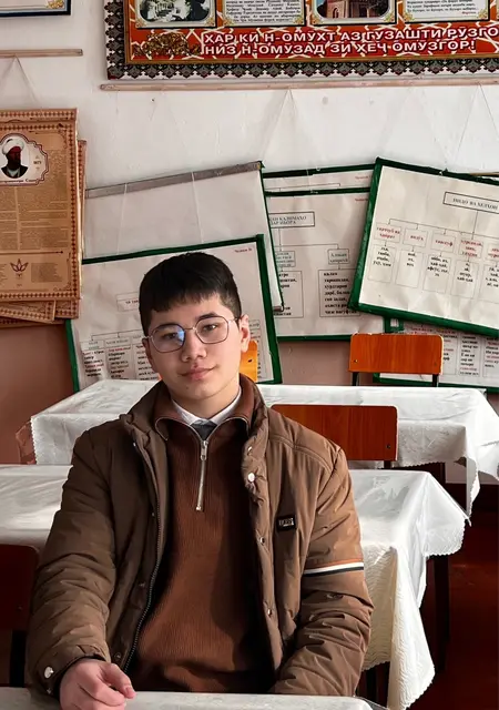 Jovid из Душанбе, мне 18, познакомлюсь для приятного времяпровождения