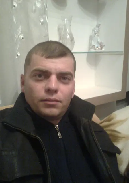 Я Vadim, 45, знакомлюсь для приятного времяпровождения в Виноградове