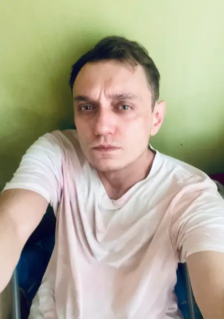 Микита из Запорожья, мне 35, познакомлюсь для постоянных отношений