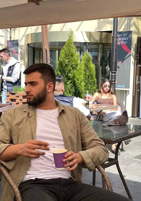 Я Люцифер, 26, знакомлюсь для общения в Баку