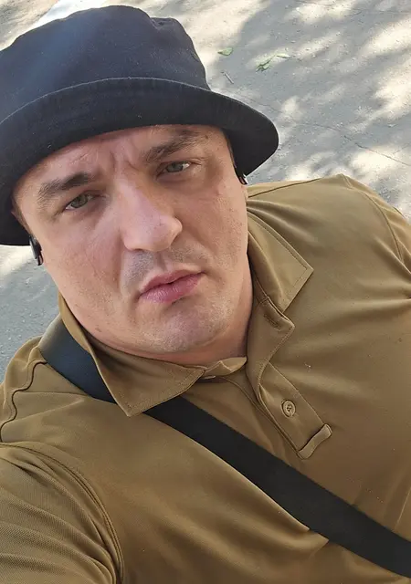 Я Вадим, 33 років, знайомлюсь для приємного проведення часу у Луганську