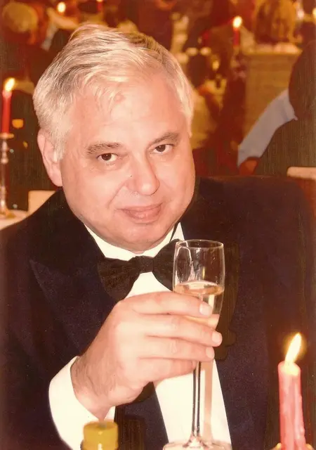 Я Виктор, 65, из Львова, ищу знакомства без обязательств