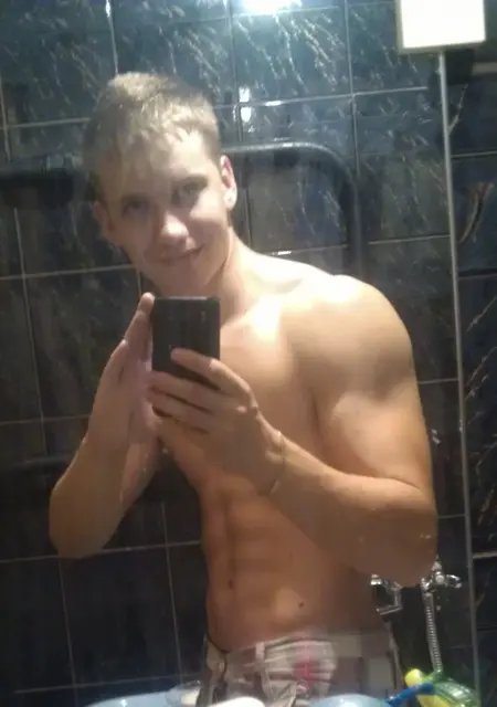 Я Badboy, 35, из Черновцов, ищу знакомства без обязательств