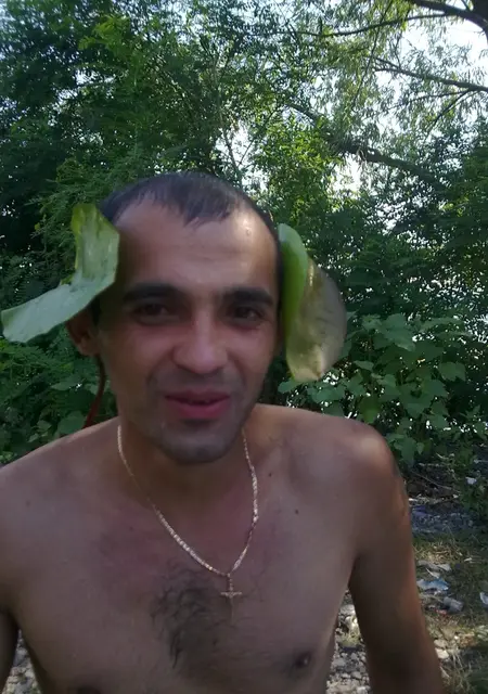 Олексанр з Чернівців, мені 42 років, познайомлюсь без зобов'язань