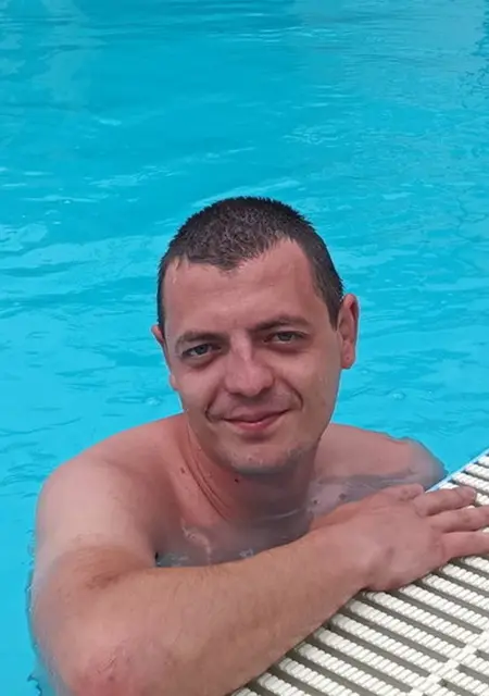 Дмитрий из Днепра, мне 41, познакомлюсь для приятного времяпровождения