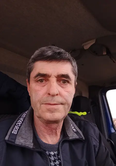 Я Геннадий, 80, из Донецка, ищу знакомство для постоянных отношений