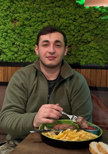 Я Arsen, 27, знакомлюсь на одну ночь в Мелитополе