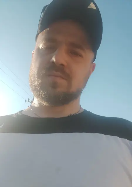 Игорь из Новой Одессы, ищу на сайте знакомства на одну ночь