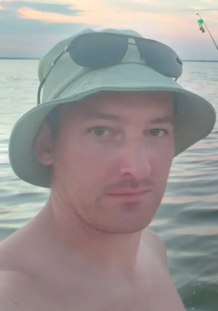 Я Росомаха, 36 років з Хмельницького, шукаю знайомства без зобов'язань