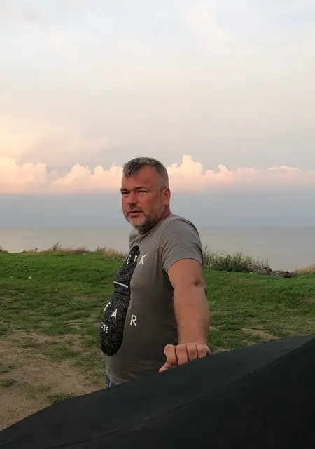 Джек из Вознесенска, мне 47, познакомлюсь для общения