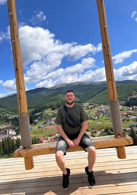 Андрій из Хмельницкого, мне 29, познакомлюсь без обязательств