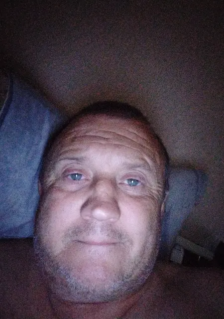 Я Вадос, 46, из Луганска, ищу знакомства без обязательств