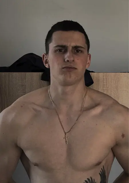 Андрей из Борисова, мне 21, познакомлюсь для дружбы