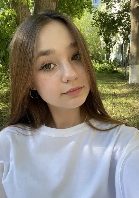 Я Лєра, 20 років з Києва, шукаю знайомства на одну ніч