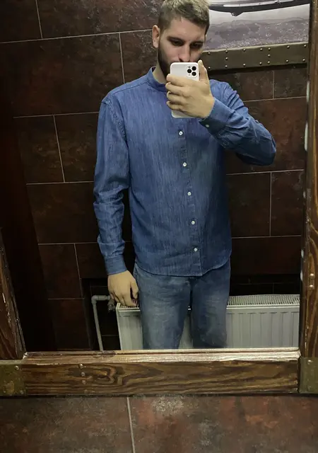 Тимур из Николаева, мне 25, познакомлюсь без обязательств