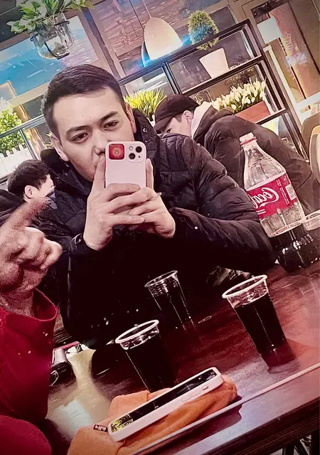 Я Алтынбек, 28, из Бишкека, ищу знакомство для открытые отношения