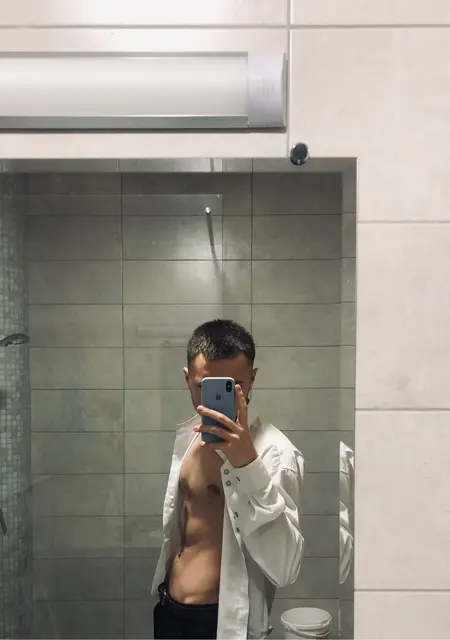 Олександр из Запорожья, мне 19, познакомлюсь для общения