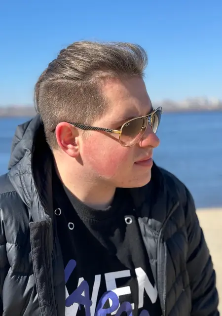 Женя из Днепра, ищу на сайте знакомства на одну ночь