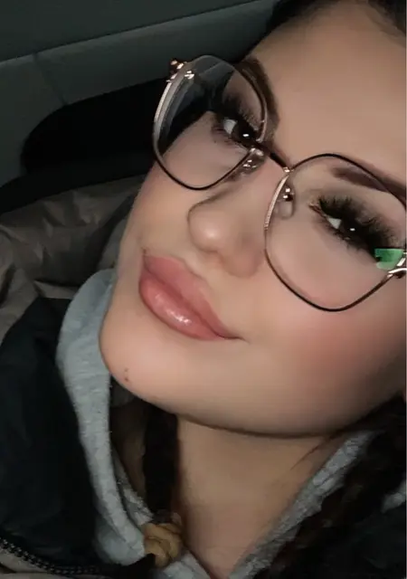 Я Liza, 20, из Киева, ищу знакомство для вирта