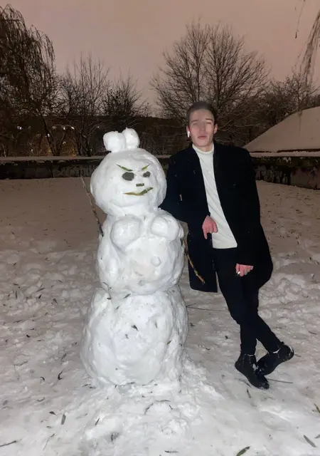 Я Марк, 20, из Ровно, ищу знакомство для постоянных отношений