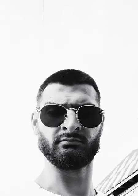 Талыш из Амстердама, мне 27, познакомлюсь без обязательств