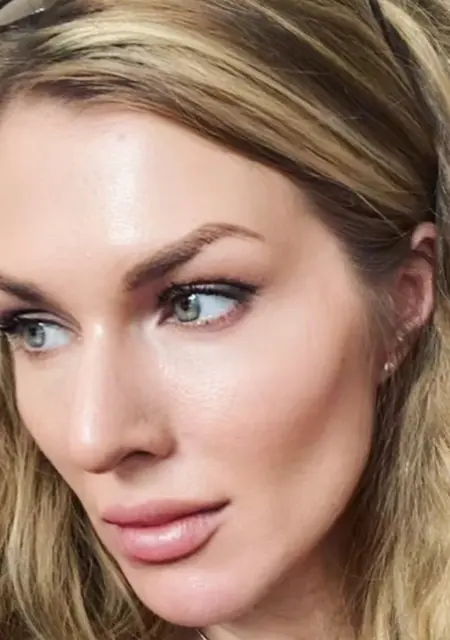 Я Marina, 40, знакомлюсь для дружбы в Киеве