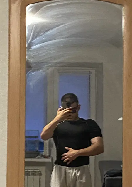 Я Миша, 21, знакомлюсь для вирта в Иловайске