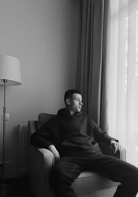 Максим из Луганска, мне 30, познакомлюсь без обязательств