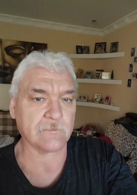 Я Евгений, 61, из Киева, ищу знакомства на одну ночь