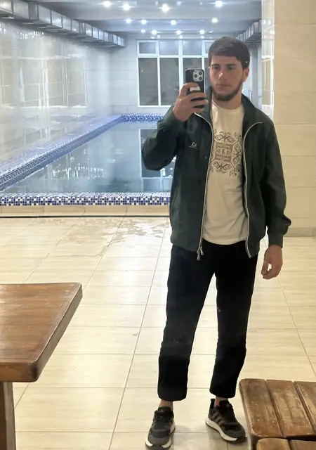 Саид из Гифхорн, мне 25, познакомлюсь без обязательств