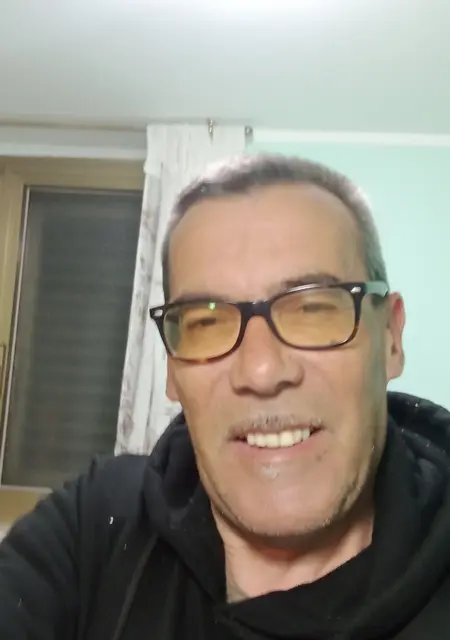 Иван из Анкары, ищу на сайте общение