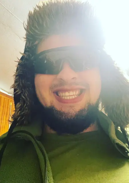 Я Алесандр, 26 років, знайомлюсь на одну ніч у Світловодськ