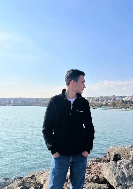 Я Yusuf, 19, знакомлюсь без обязательств в Стамбуле