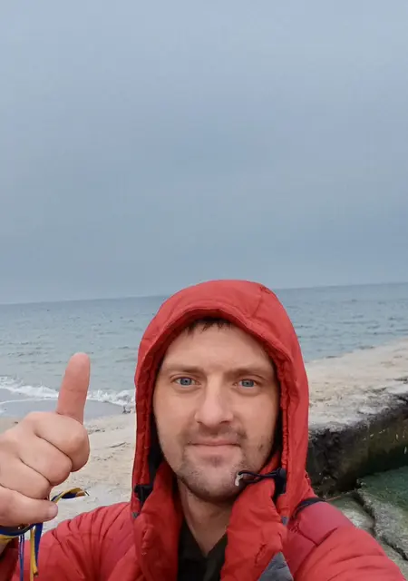 Юрец из Николаева, ищу на сайте знакомства на одну ночь