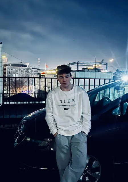 Я Danil, 21, из Бишкека, ищу знакомства без обязательств