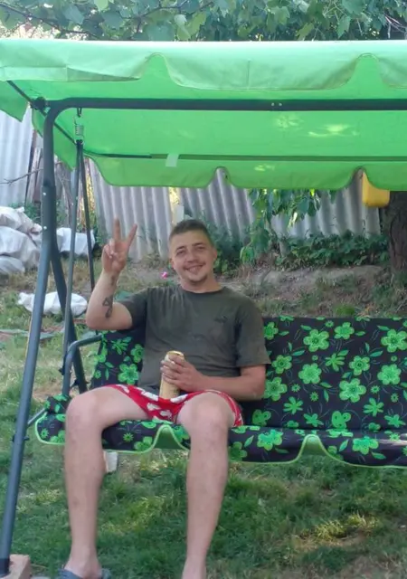 Я Юрій, 30, из Черновцов, ищу знакомства без обязательств