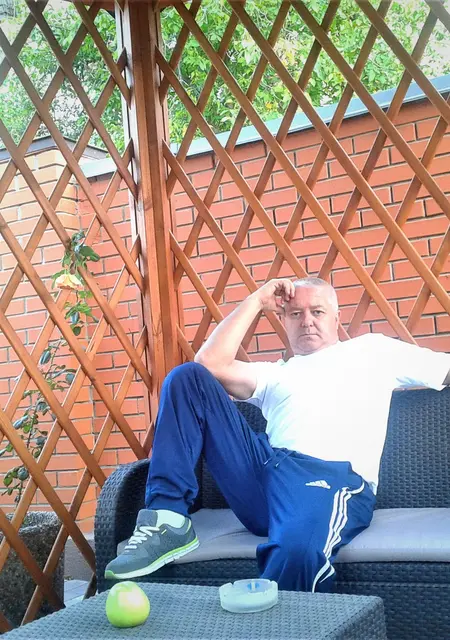 Валерий из Харькова, мне 55, познакомлюсь на одну ночь