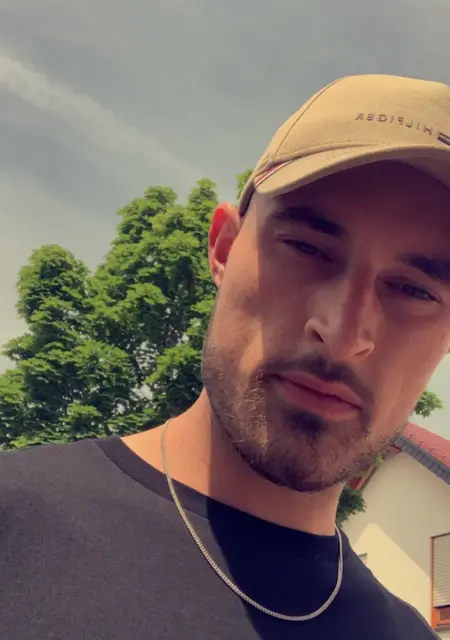 Itsme из Фирнхайм, мне 27, познакомлюсь для открытые отношения