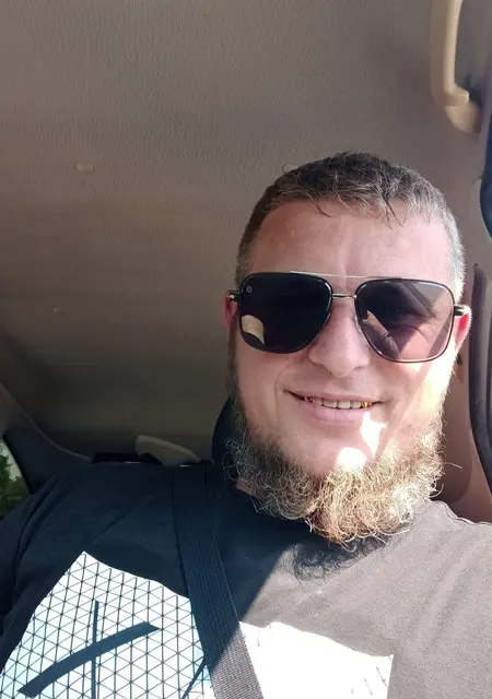 Я Роман, 38, знакомлюсь без обязательств в Мариуполе