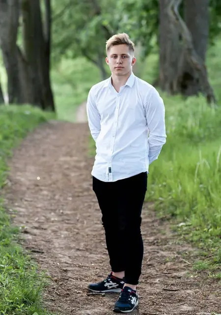 Я Максим, 21, из Сум, ищу знакомство для вирта